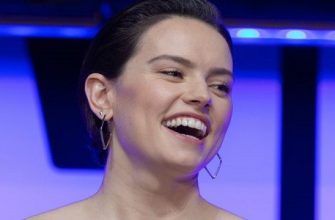 Как выглядит Дейзи Ридли в роли Бэтгерл в киновселенной DC