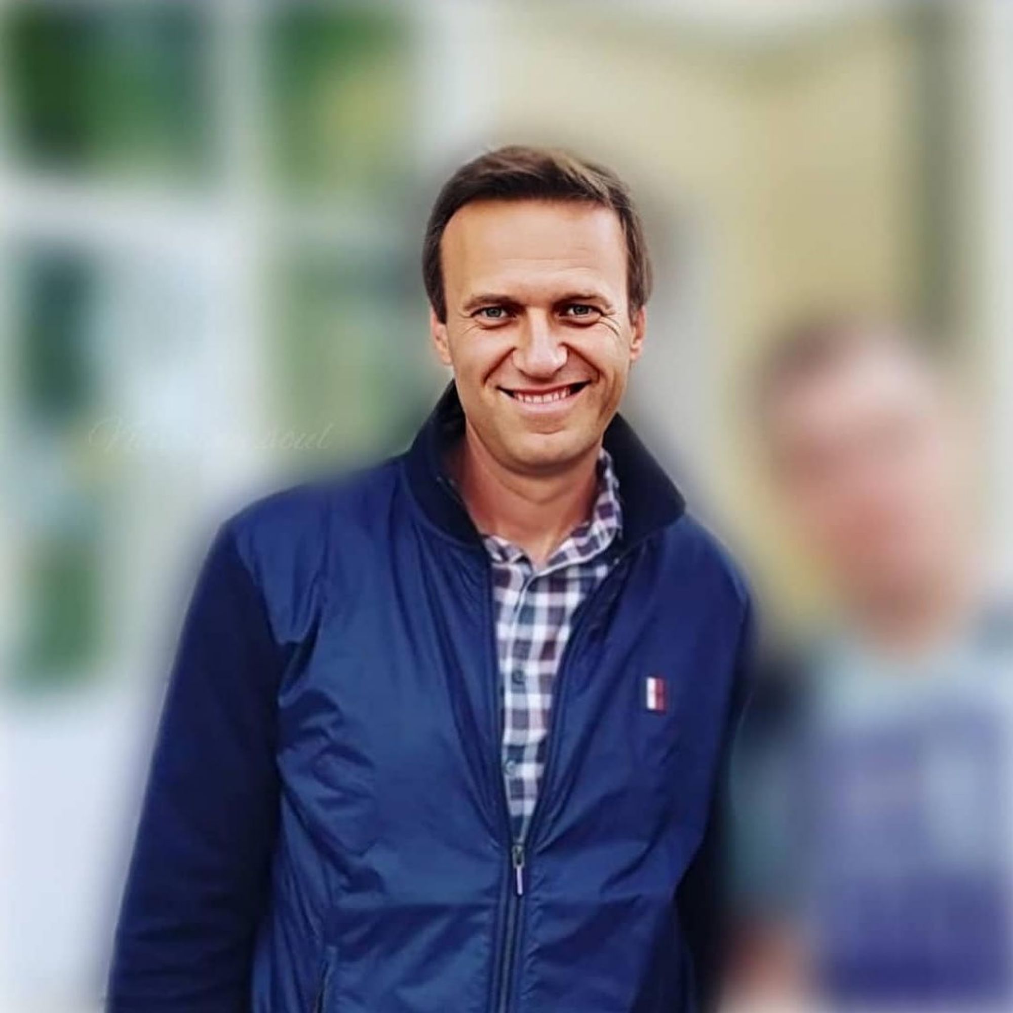 Навальный впал в кому, он находится на аппарате ИВЛ