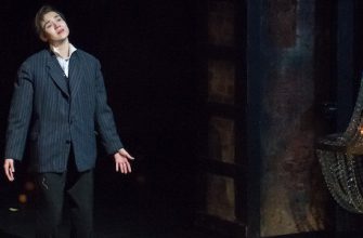 Рецензия на спектакль «Нижинский. Гениальный идиот», театр им.Е.Вахтангова. Танец зазеркалья