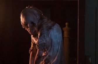 Новый постер фильма «Обитель зла: Раккун Сити» похож на игру