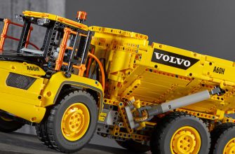 Инженеры  сдвинули с места настоящий самосвал с помощью LEGO - им помогли дети