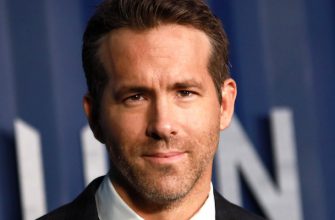 Дэдпул поет: первый взгляд на новогодний мюзикл с Райаном Рейнольдсом