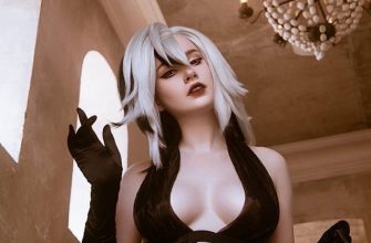 Модель сделала горячий косплей Арлекино из Genshin Impact